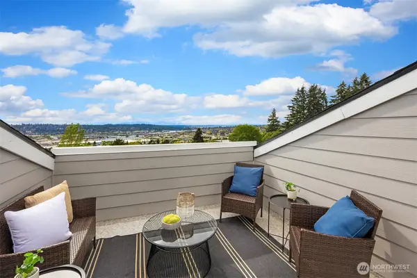 4403 Greenwood Avenue N #301, Seattle, WA 98103