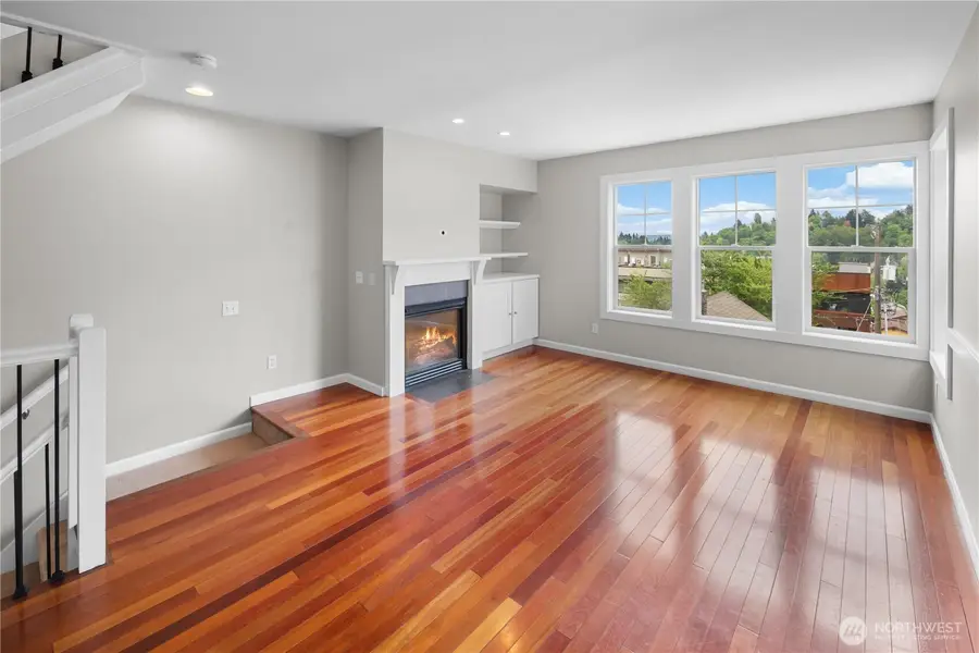 129 26th Avenue E, Seattle, WA 98112 - #2
