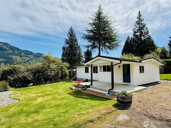 477 Lake Samish Drive, Bellingham, WA 98229
