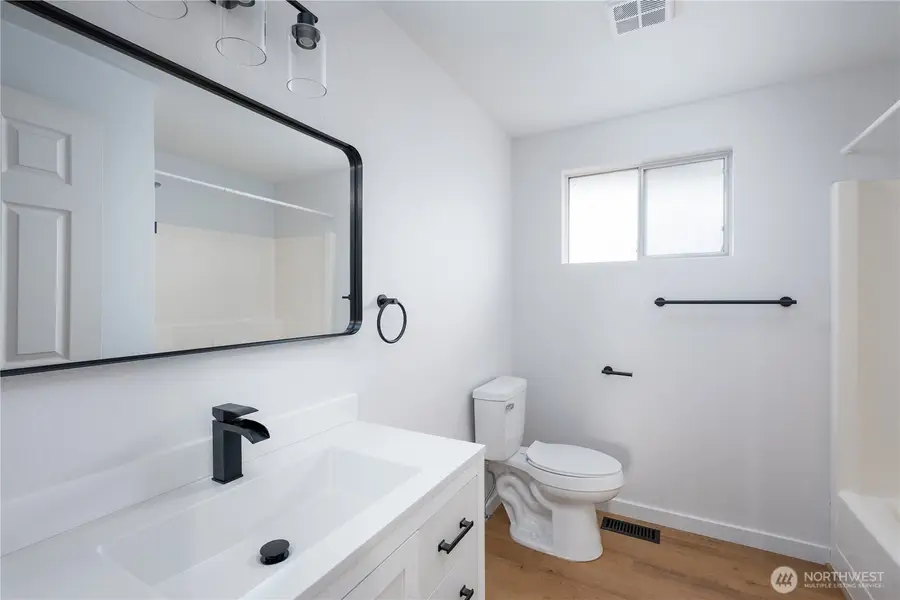1034 Hanford Avenue, Bremerton, WA 98310 - #2