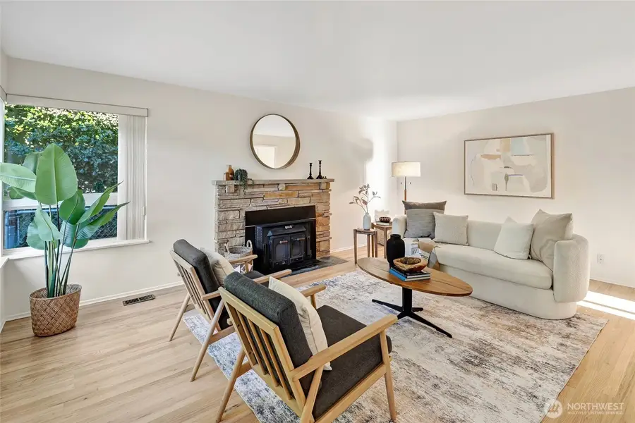 3933 S Mead Street, Seattle, WA 98118 - #2