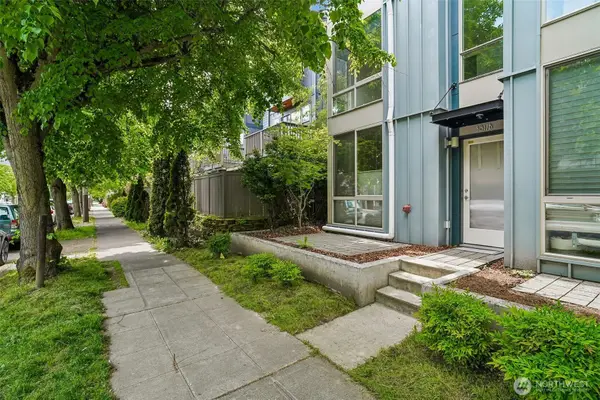 3817 California Avenue Sw, Seattle, WA 98116