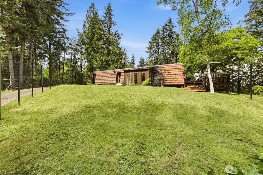 870 10th Lane, Fox Island, WA 98333 - #3