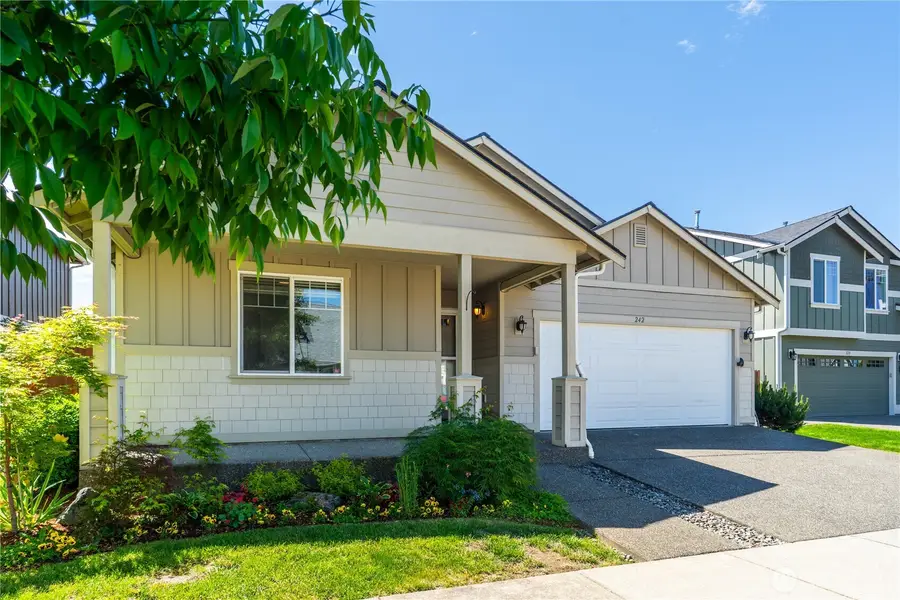 242 Riggs Drive E, Enumclaw, WA 98022 - #3