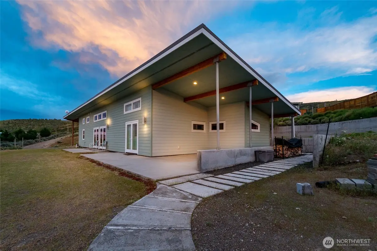 4205 E Plum Pt, Grand Coulee, WA 99133 - #1