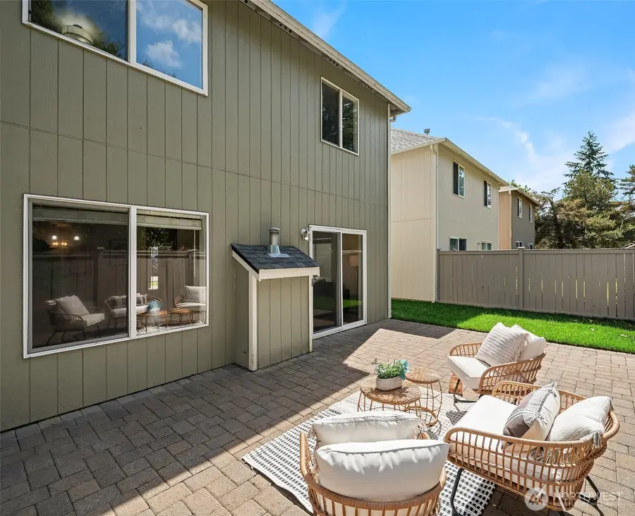 8830 Wallingford Lane Ne, Lacey, WA 98516 - #2