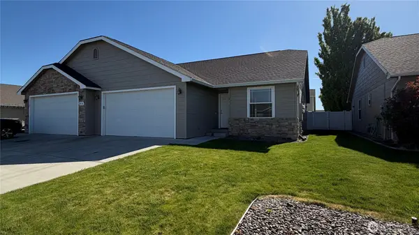 913 S 90th Avenue #2, Yakima, WA 98908