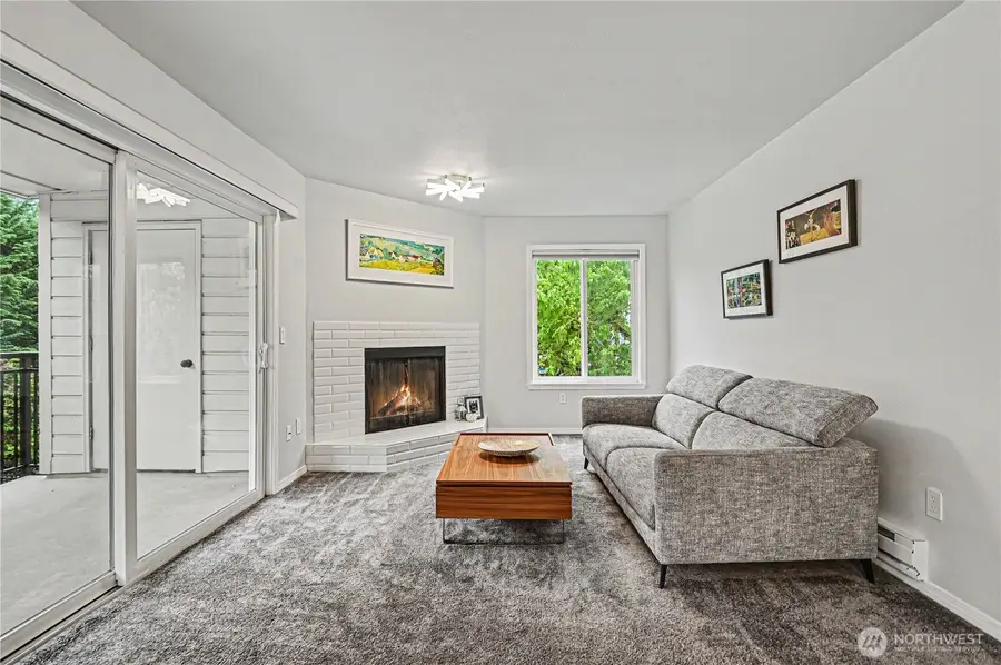 13616 NE 7th Street #E3, Bellevue, WA 98005 - #2