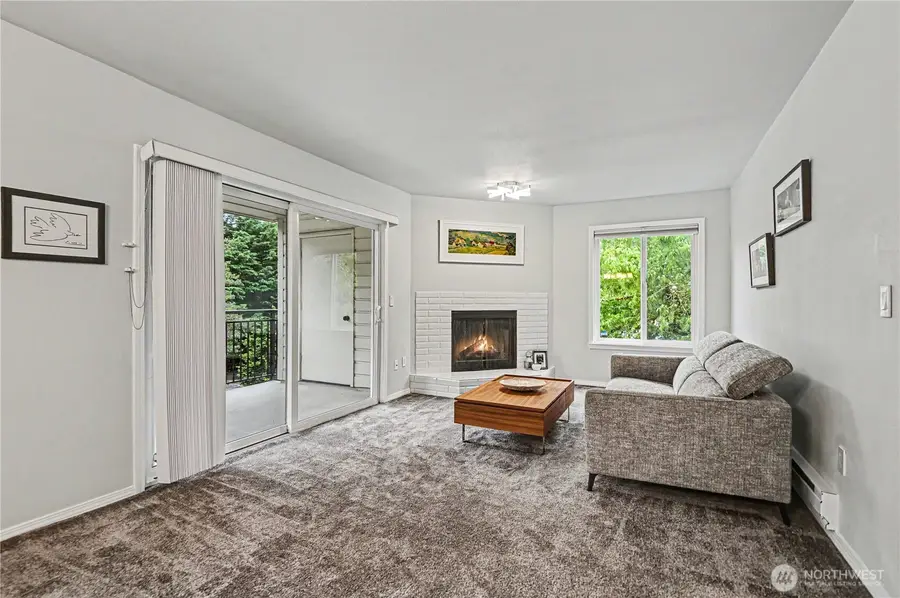 13616 NE 7th Street #E3, Bellevue, WA 98005 - #3