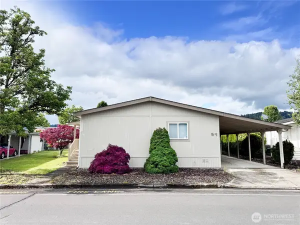 57 Heritage Boulevard, Longview, WA 98632