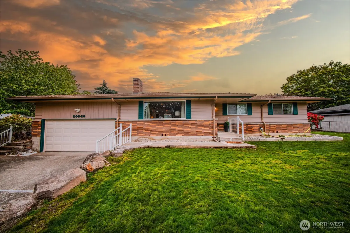 20840 102nd Avenue Se, Kent, WA 98031 - #1