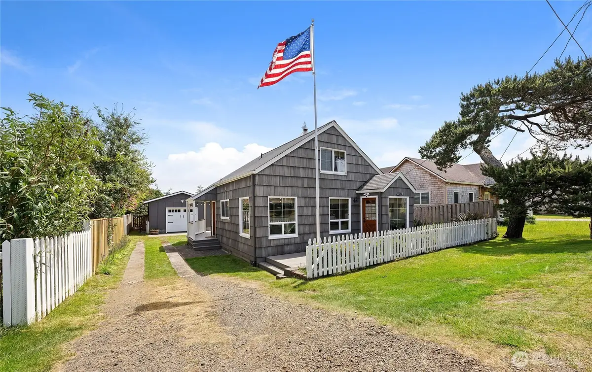 26006 Park Ave, Ocean Park, WA 98640 - #1