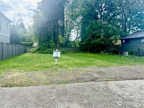 648 W Columbia Street #2, Monroe, WA 98272