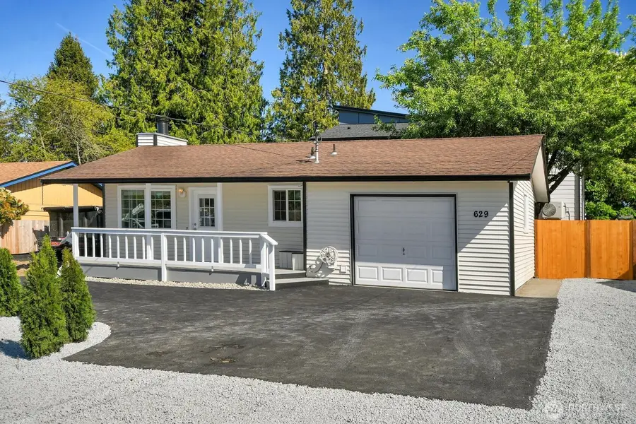 629 107th Place Sw, Everett, WA 98204 - #2