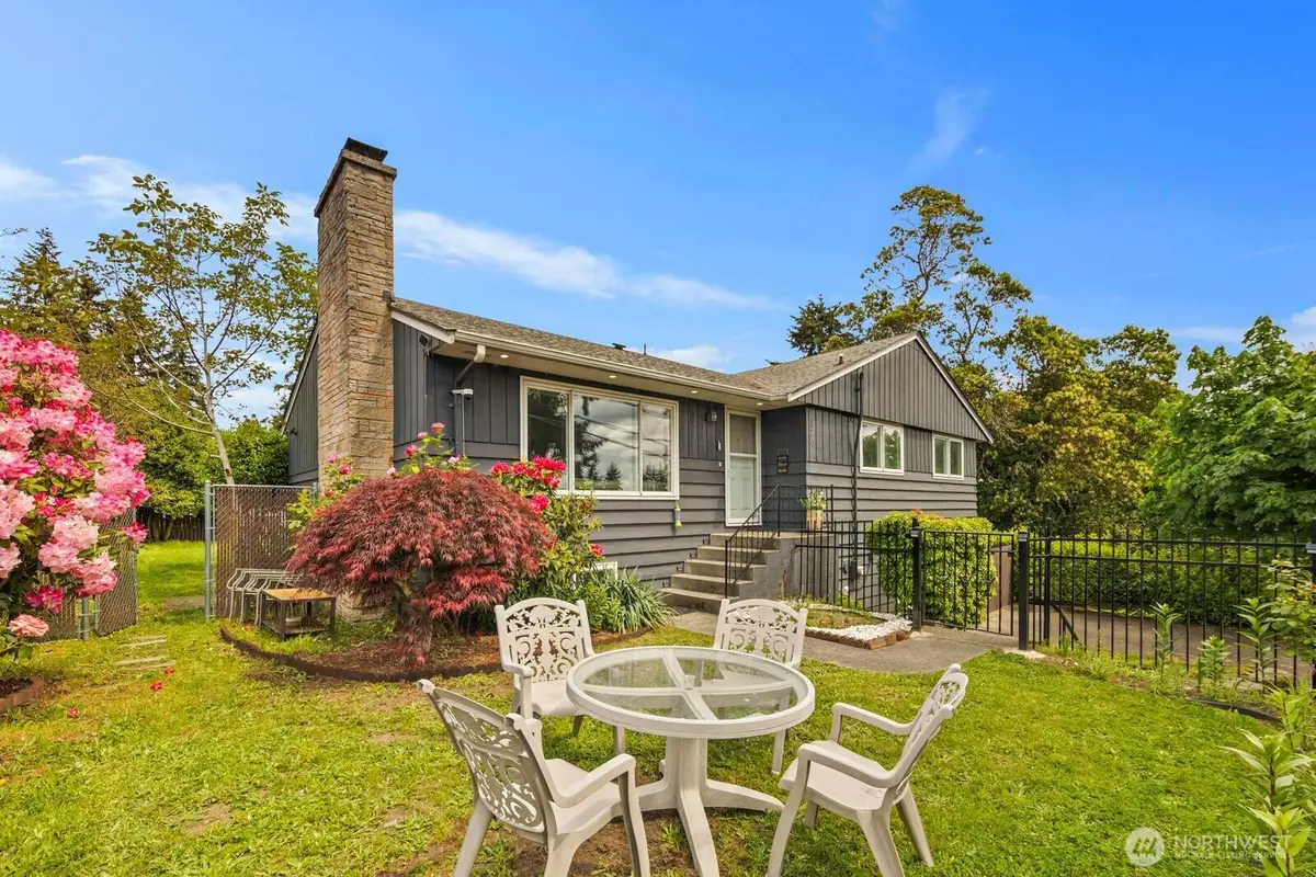 826 S 200th Street, Des Moines, WA 98198 - #1