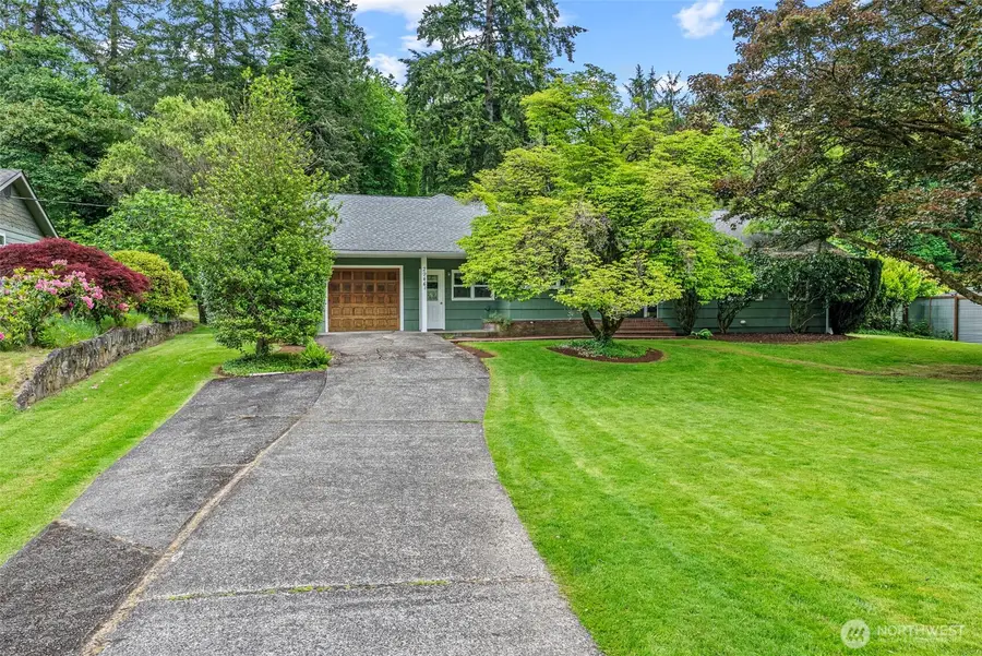2944 Madrona Drive, Longview, WA 98632 - #2