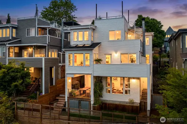 3309 37th Place S, Seattle, WA 98144