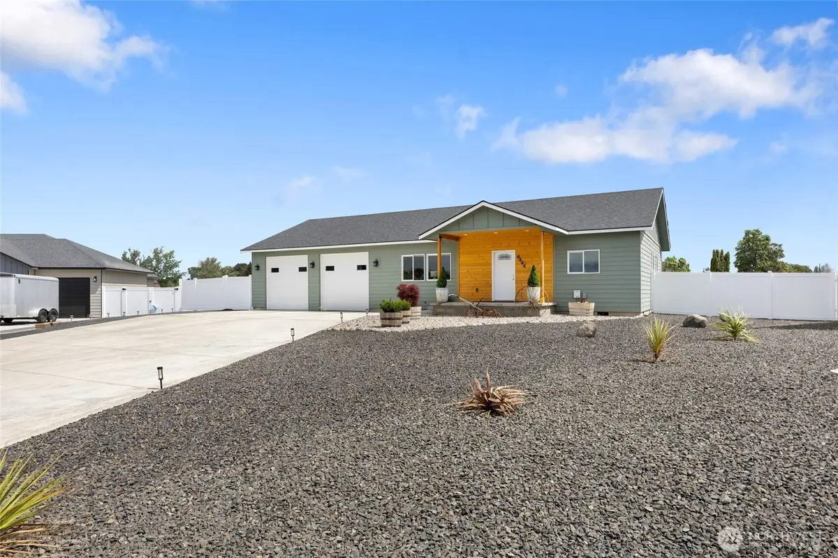 6444 Rd 2.05 Ne, Moses Lake, WA 98837 - #1