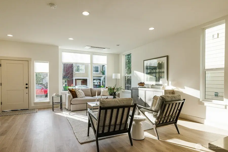 4108 30th Avenue S #7, Seattle, WA 98108 - #3