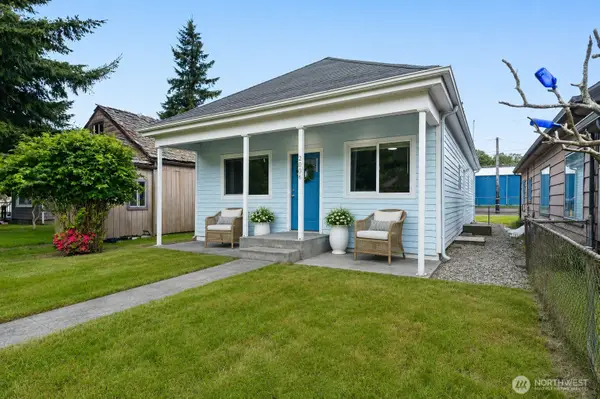 2006 Sumner Avenue, Hoquiam, WA 98550