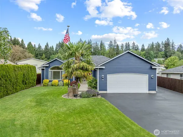 16 Pacific Place, Longview, WA 98632