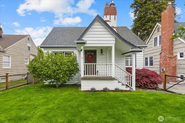 1020 NE 100th Street, Seattle, WA 98125