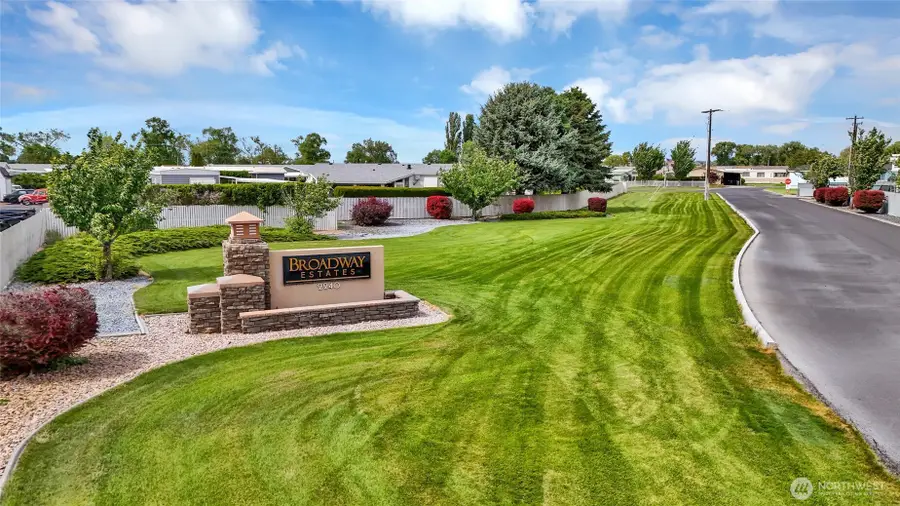 2240 W Broadway Avenue #1, Moses Lake, WA 98837 - #3