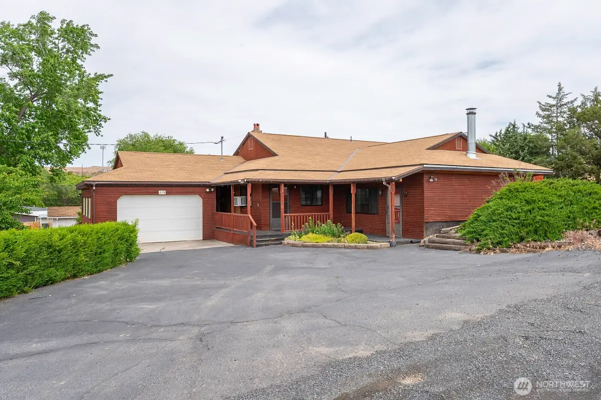 618 1st Avenue Ne, Soap Lake, WA 98848 - #1
