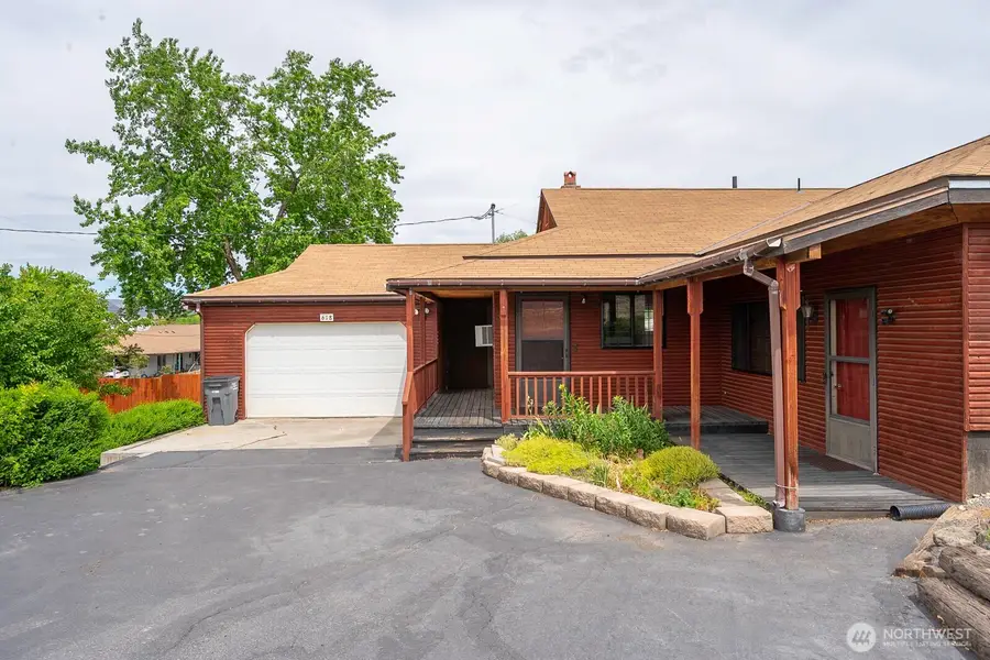 618 1st Avenue Ne, Soap Lake, WA 98848 - #3