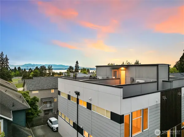 9043 Mary Avenue Nw, Seattle, WA 98117
