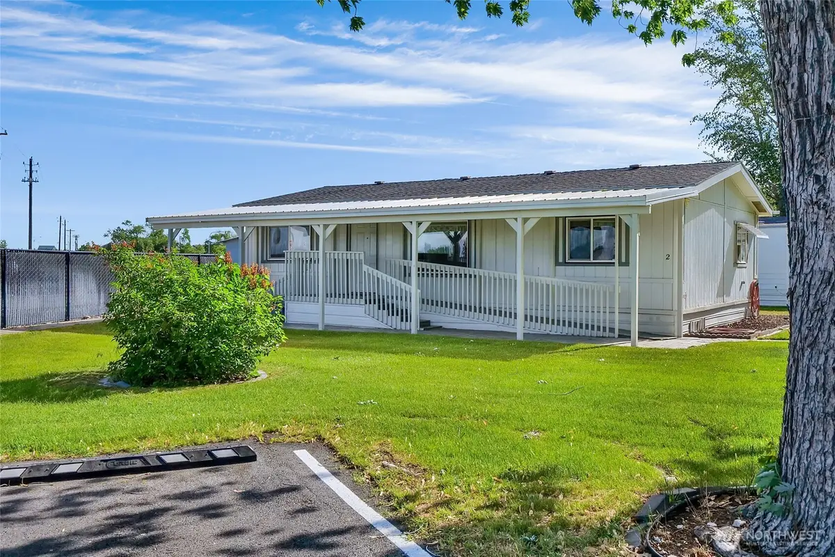 3131 W Wapato Drive #2, Moses Lake, WA 98837 - #1