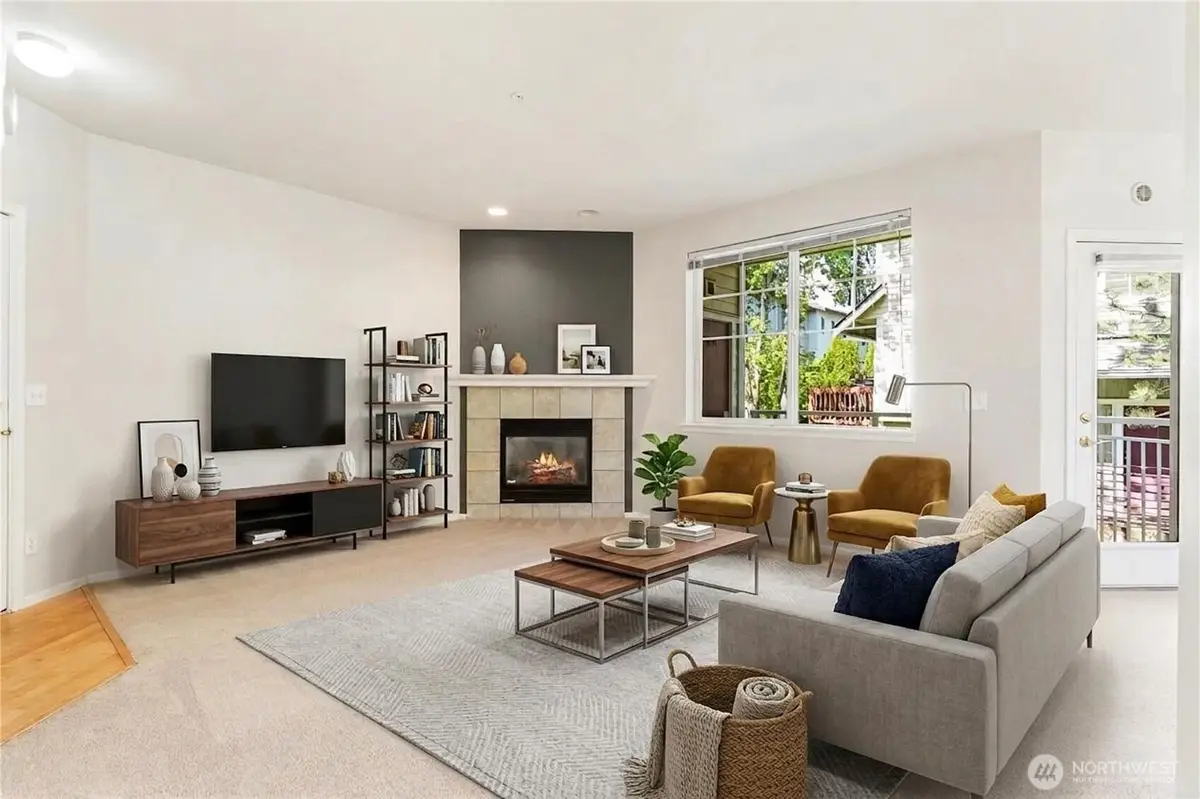 13000 Admiralty Way #D204, Everett, WA 98204 - #1