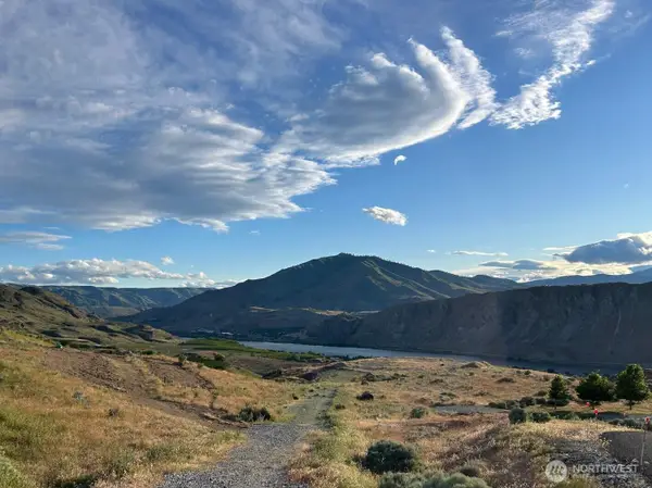 220 Ridge Road, Orondo, WA 98843