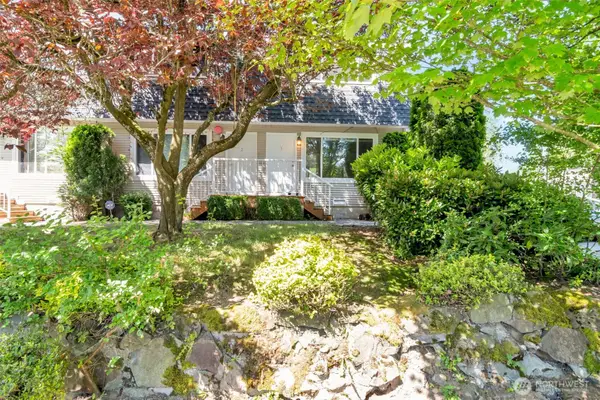 19712 50 Avenue W #1, Lynnwood, WA 98036
