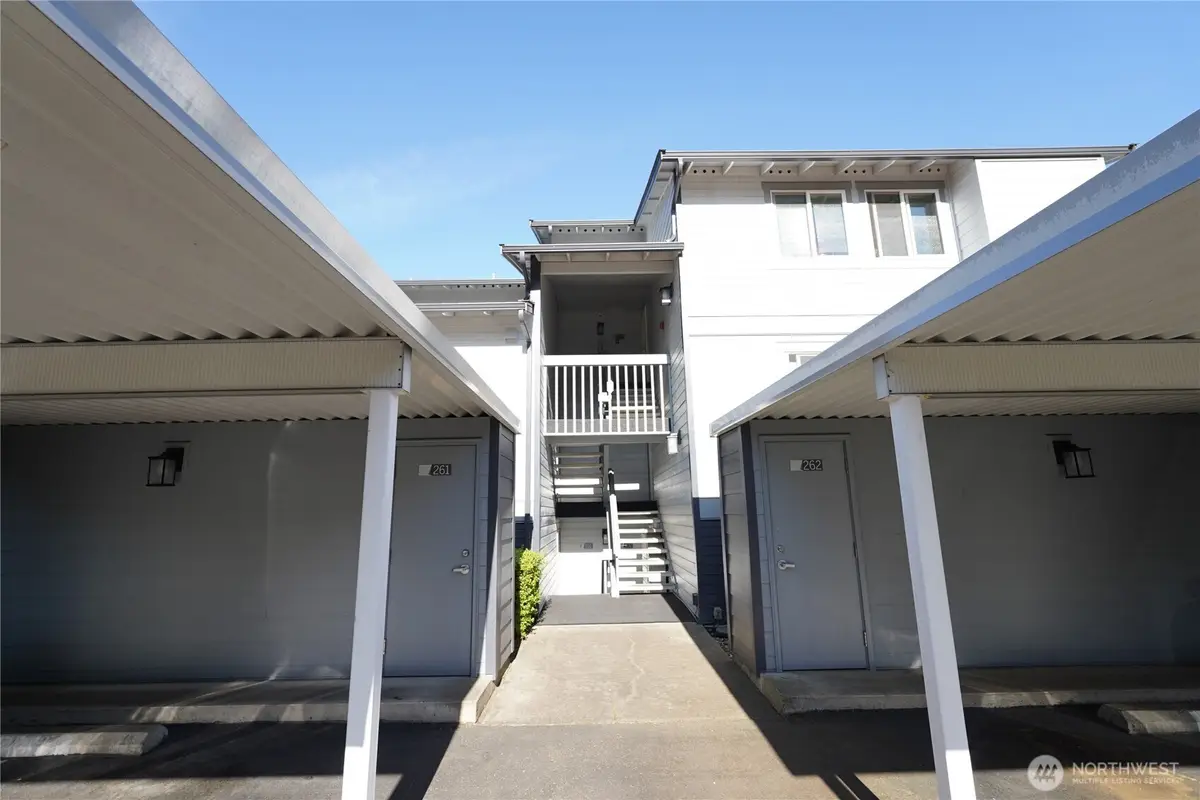 25720 114th Avenue Se #F102, Kent, WA 98030 - #1