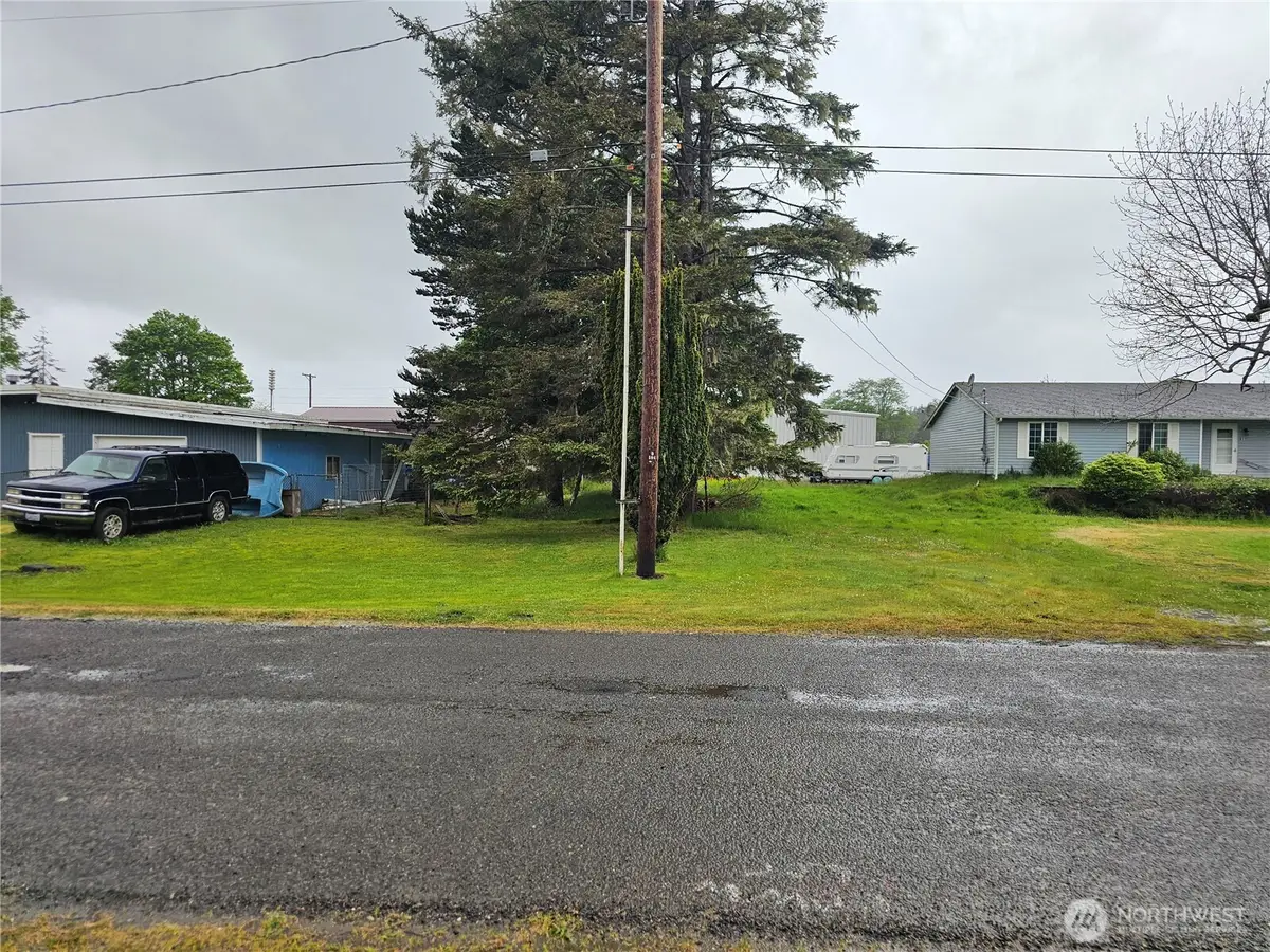607 N 2nd Street, Westport, WA 98595 - #1