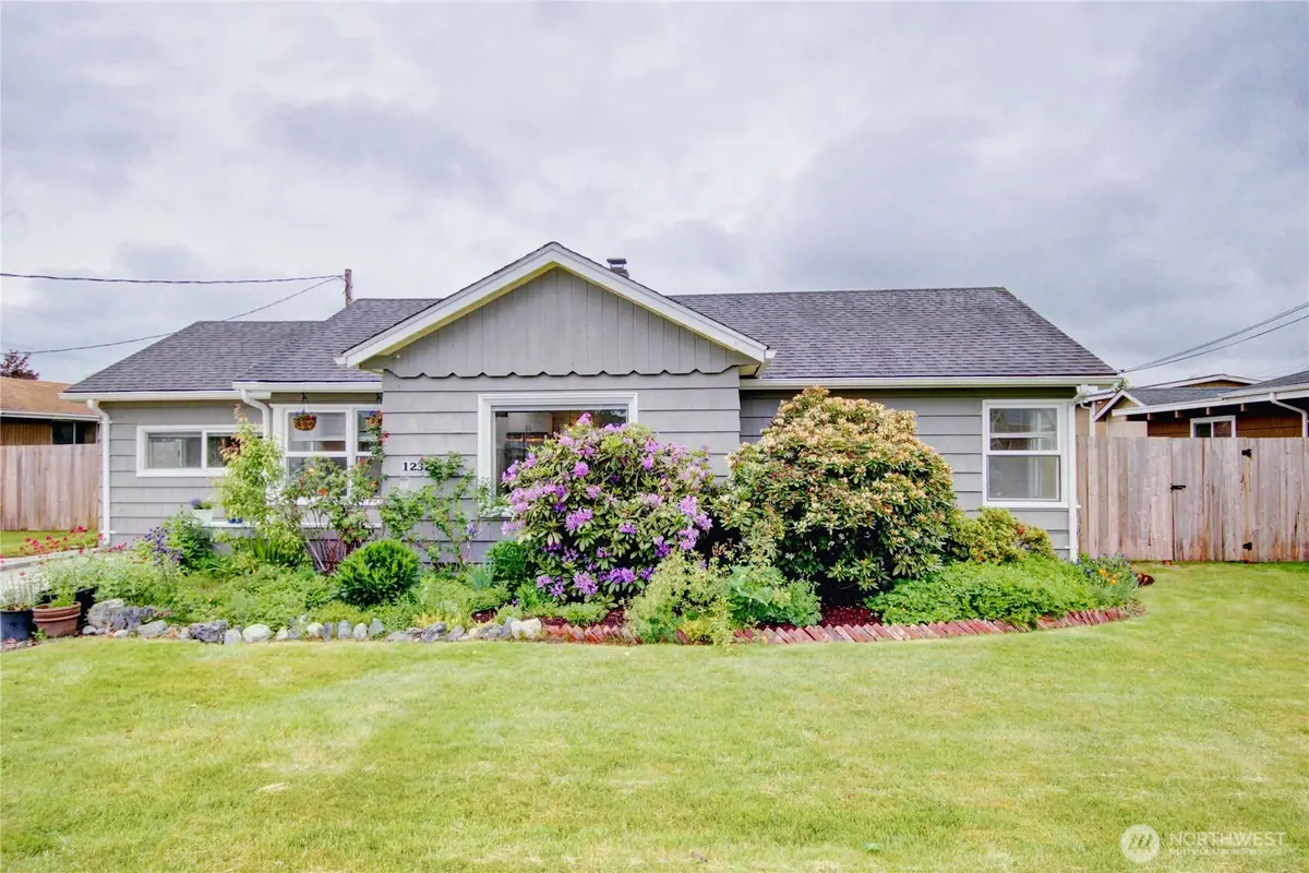 1232 S 18th Street, Mount Vernon, WA 98274 - #1