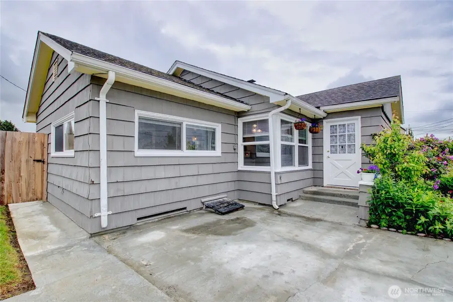 1232 S 18th Street, Mount Vernon, WA 98274 - #2