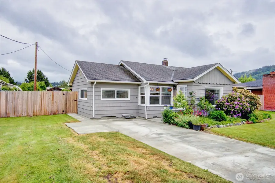 1232 S 18th Street, Mount Vernon, WA 98274 - #3