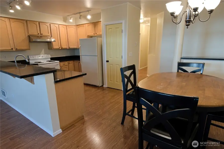 3990 129th Place Se #C106, Bellevue, WA 98006 - #3