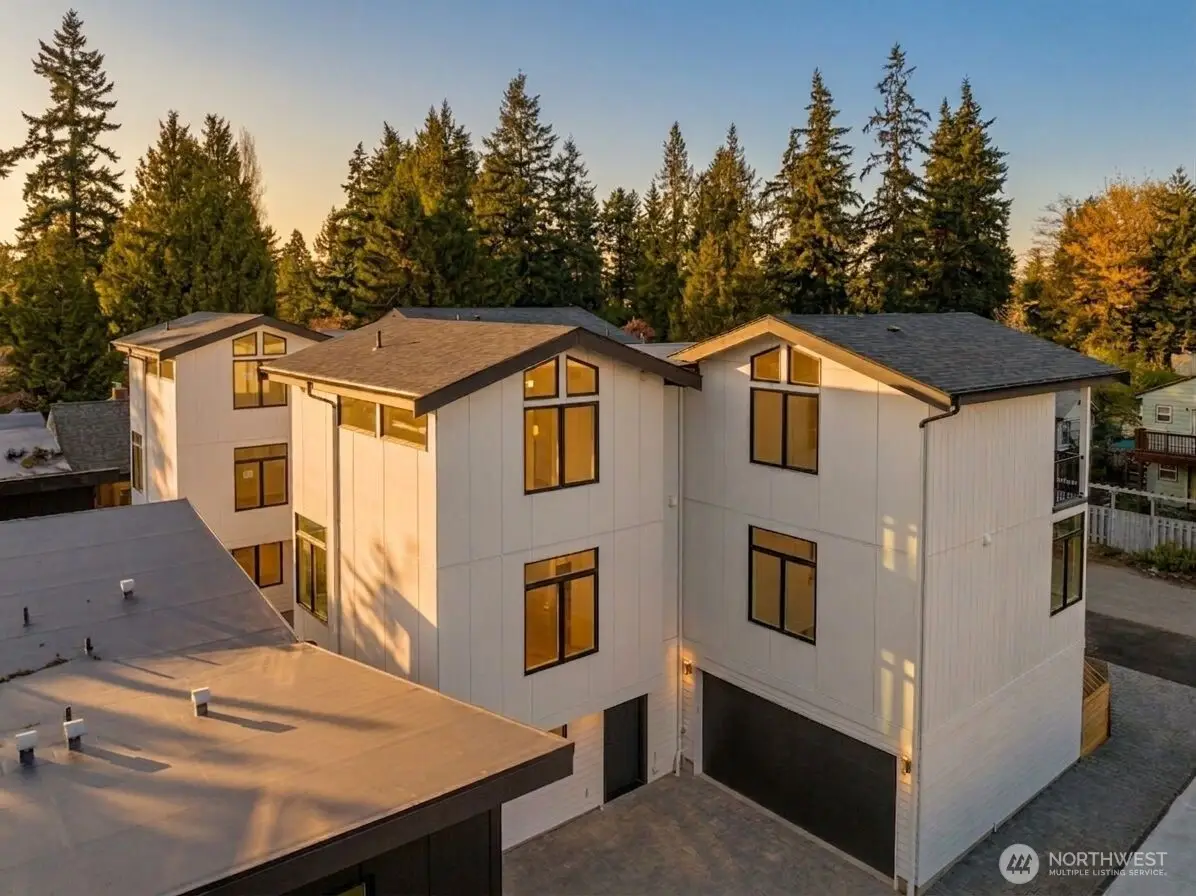 14033 Densmore Avenue N, Seattle, WA 98133 - #1