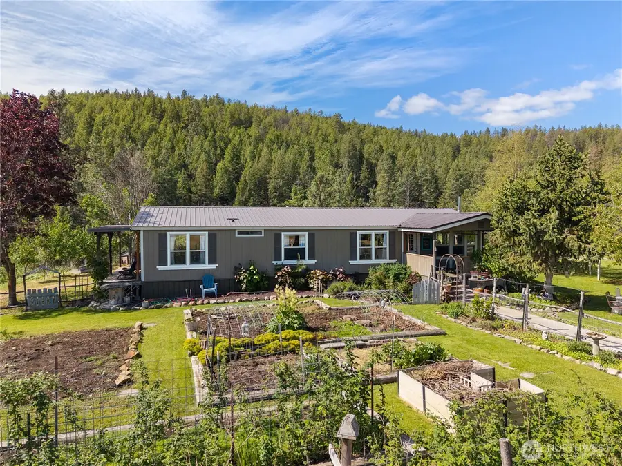 1574 Pine Creek #B, Tonasket, WA 98855 - #2