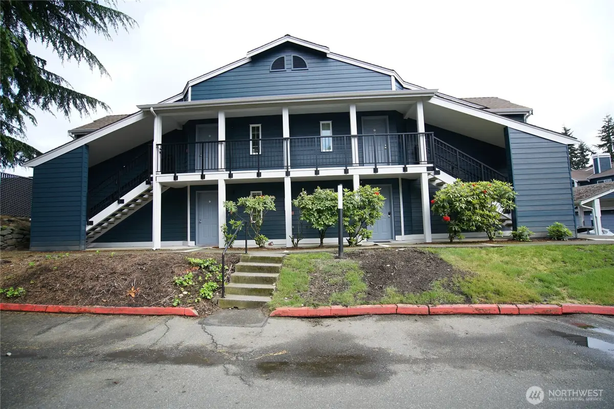 215 SW 100th Street #B-102, Everett, WA 98201 - #1