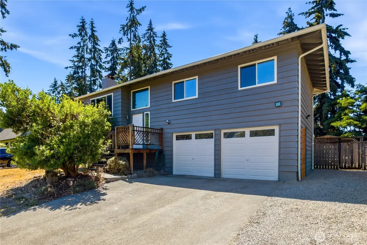 14019 146th Avenue Se, Renton, WA 98059 - #1