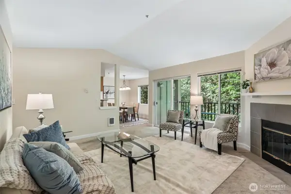 18930 Bothell Everett Hwy #E301, Bothell, WA 98012