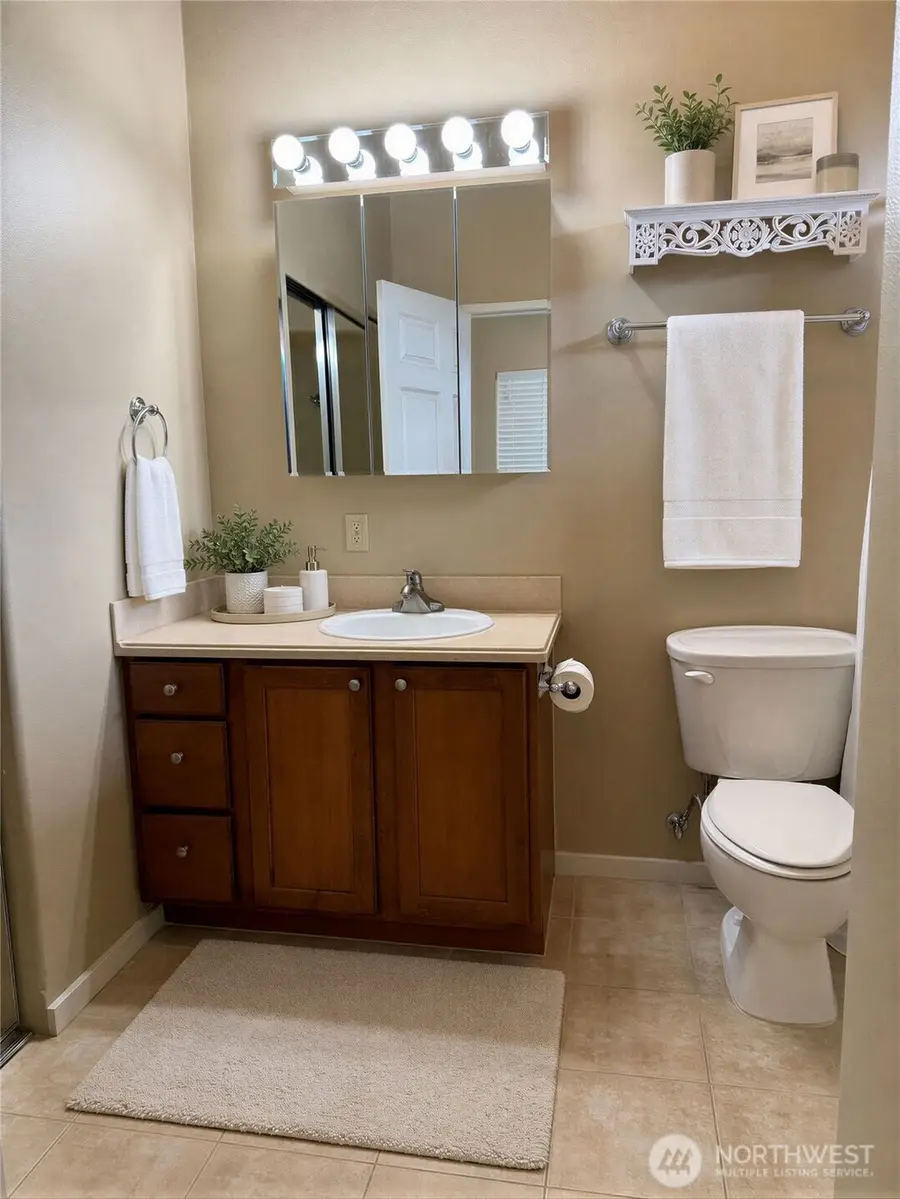 978 Point Brown Avenue Se #7, Ocean Shores, WA 98569 - #3