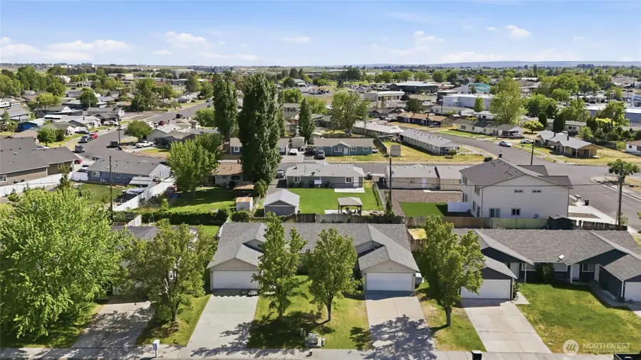 905 Ball Court, Moses Lake, WA 98837 - #2