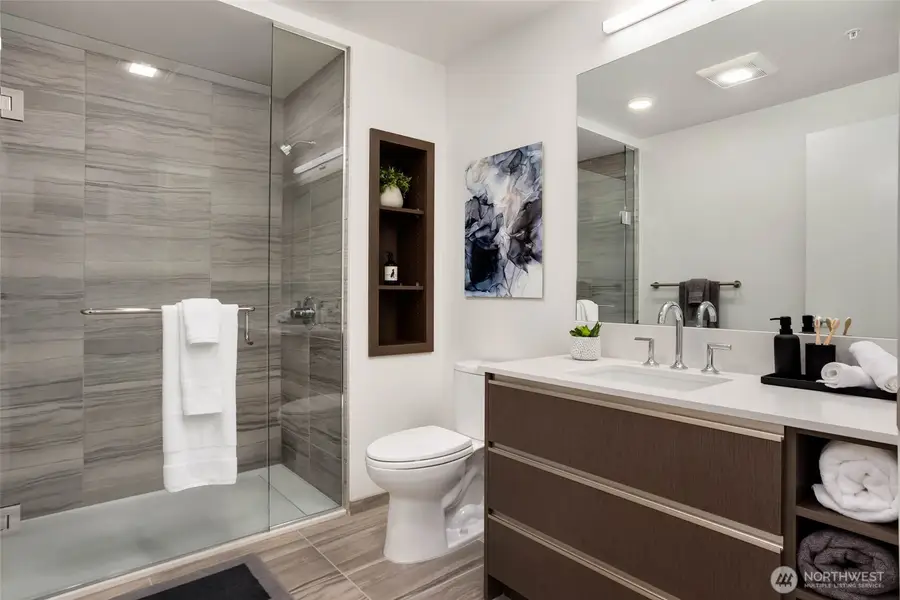 800 Columbia Street #1015, Seattle, WA 98104 - #2