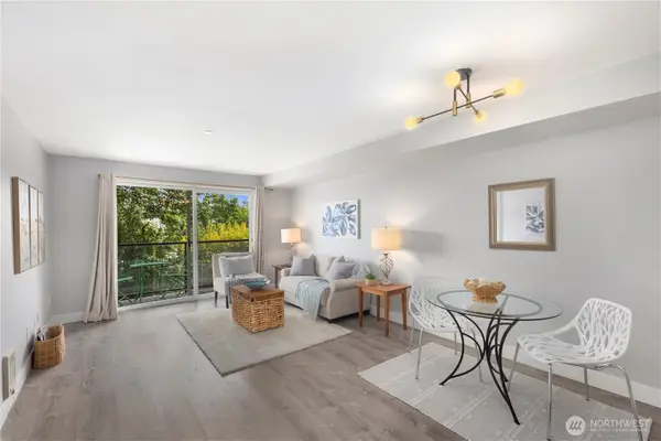 3022 SW Bradford St #2, Seattle, WA 98126