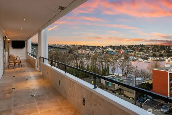 2565 Dexter Avenue N #401, Seattle, WA 98109